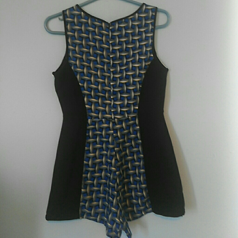 Patterned Romper - Picture 2 of 3